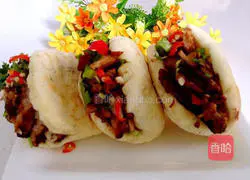 Illustration of how to make Roujiamo 29