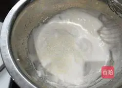 Illustration of how to make meat floss cake rolls 9