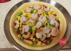 Homemade prawn pizza recipe 16