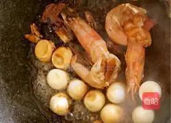 Illustration of how to make red wine drunk shrimp 9