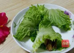 Illustration of how to make bacon rolls wrapped in lettuce 8