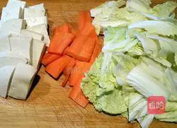 Illustration of how to make cabbage, tofu and meatballs 1