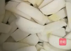 Illustration of how to make fried rice cakes with minced meat and kimchi 2