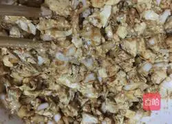 Illustration of how to make cabbage and tofu buns 8