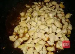 Stir-fried diced chicken in sauce ~ New Year's Eve dinner recipe 12