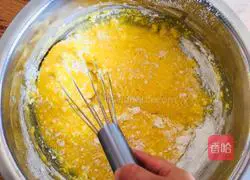 Illustration of how to make a cake using whipping cream 3