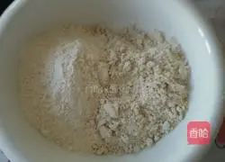 Illustration of how to make oatmeal noodles and mutton noodles 1