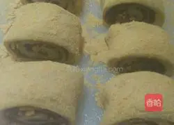 Illustration of how to make soybean flour, peanuts and donkey rolling 8