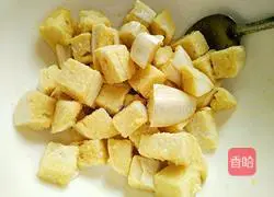 Illustration of how to make fried steamed buns with beans and ham 6