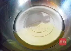 Illustration of how to make cornmeal cake rolls 2