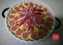 Illustration of how to make ham ring sausage pizza 19