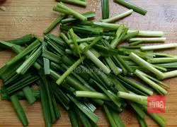 Illustration of how to make leek and tofu soup 2