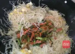 三Illustration of how to make fried rice noodles with silken eggs 10