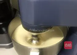 Illustration of how to make cocoa sponge cake 6