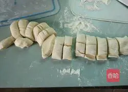 Illustration of how to make sesame candy hedgehog buns 10