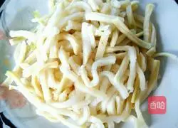 Kimchi (Korean sweet and sour radish) recipe illustration 2