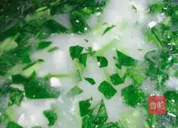 Illustration of how to make green vegetable and tofu soup 5