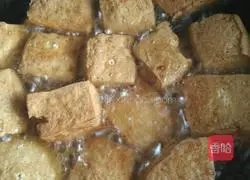 Illustration of how to make meat stuffed tofu box 4