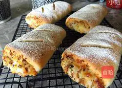 Tuna Pocket Pizza Recipe Illustration 19