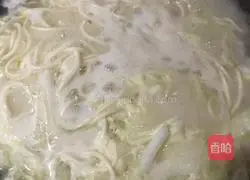 Secrets.Lazy people.Illustration of how to make braised noodles with eggs and soy sauce 7