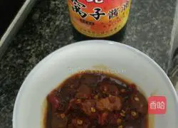 Illustration of Braised Chicken with Green Peppers and Potatoes 4