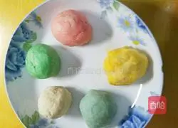 Illustration of how to make colorful vegetable steamed buns 2