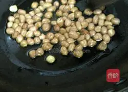 Illustration of how to make spinach with nuts 6