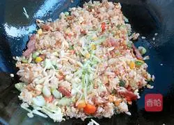 Illustration of how to make bacon and egg fried rice 6