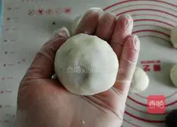 Illustration of how to make yam and purple sweet potato cake 14