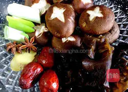 Seasonal Vegetable Steam Pot Chicken Recipe Illustration 6