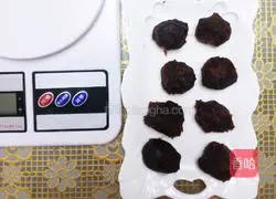 Illustration of how to make bean paste bagels 6