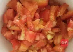 Illustration of how to make tomato, cabbage and tofu soup 2