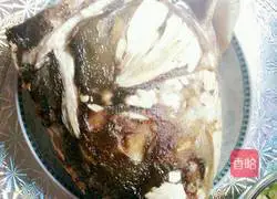 Illustration of how to make wolfberry, white fungus and fish head soup 5