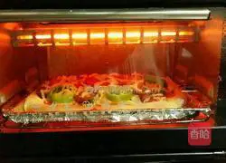 Illustration of how to make shrimp pizza 11