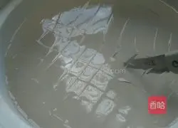 Illustration of how to make refreshing ice powder 5