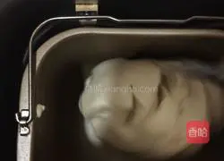 Illustration of how to make cocoa roll toast 4