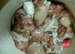 Braised chicken legs with carrots and potatoes Illustration of how to do it 5