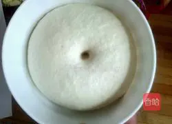 Pictures of how to make pepper and sausage pizza 6