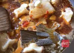 Illustration of braised herring segments 3