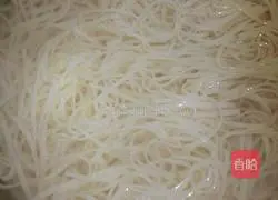 Illustration of homemade braised noodles 1