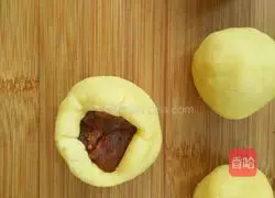 Illustration of how to make hawthorn pot helmet 4