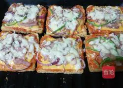 Toast Pizza Recipe Illustration 14