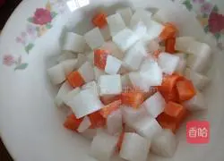  Illustration of how to make white radish kimchi 3