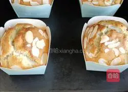 Banana Cake Recipe Illustration 14