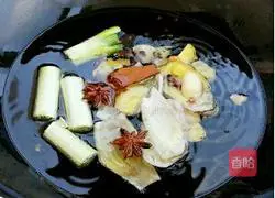 Illustration of homemade spicy oil 6