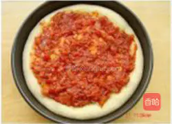 Illustration of how to make bacon cheese pizza 4