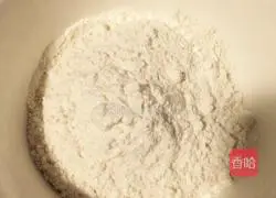 Illustration of how to make pan-fried potato pancakes 1