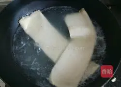 Secret Beijing Sauce Shredded Pork Recipe Illustration 4