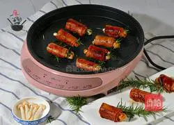 Seafood Mushroom and Bacon Rolls Illustration of how to do it 7