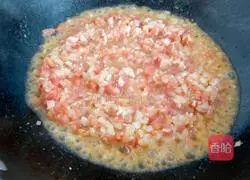 Illustration of how to make pizza sauce 6